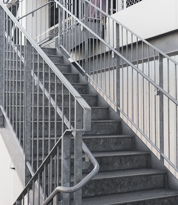 製作金物工事・鉄骨加工は東京都東村山市の赤川鉄工株式会社へ。求人募集中。