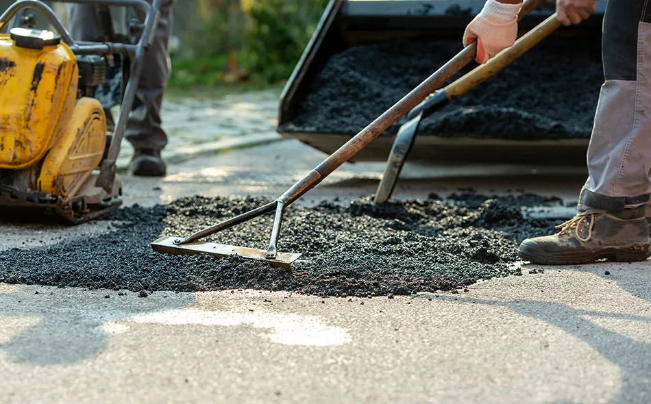 未来へ続く、世界の道づくり。