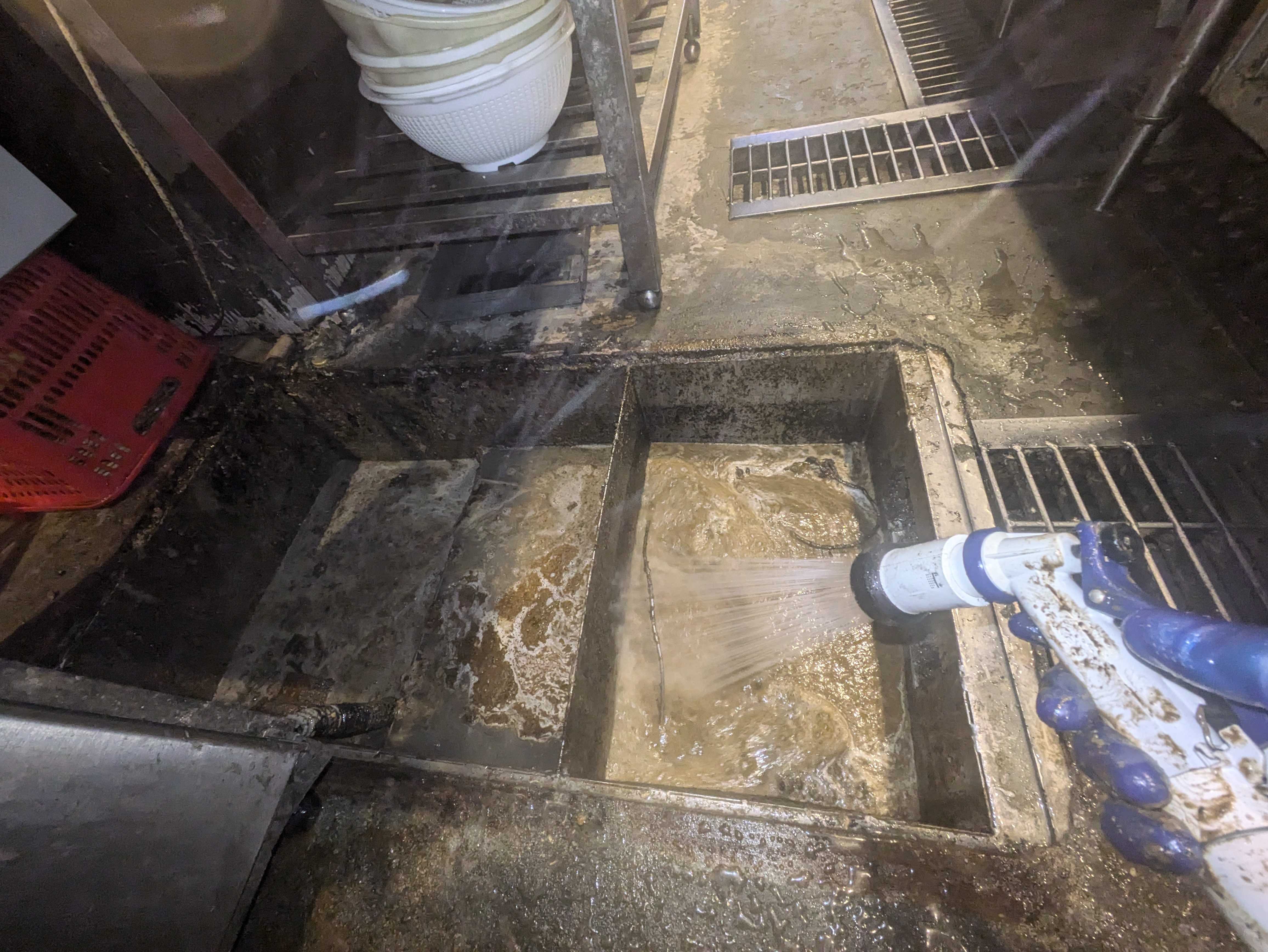 大阪十三・創作焼肉店舗、厨房配管清掃・施工例！ | 兵庫県神戸市