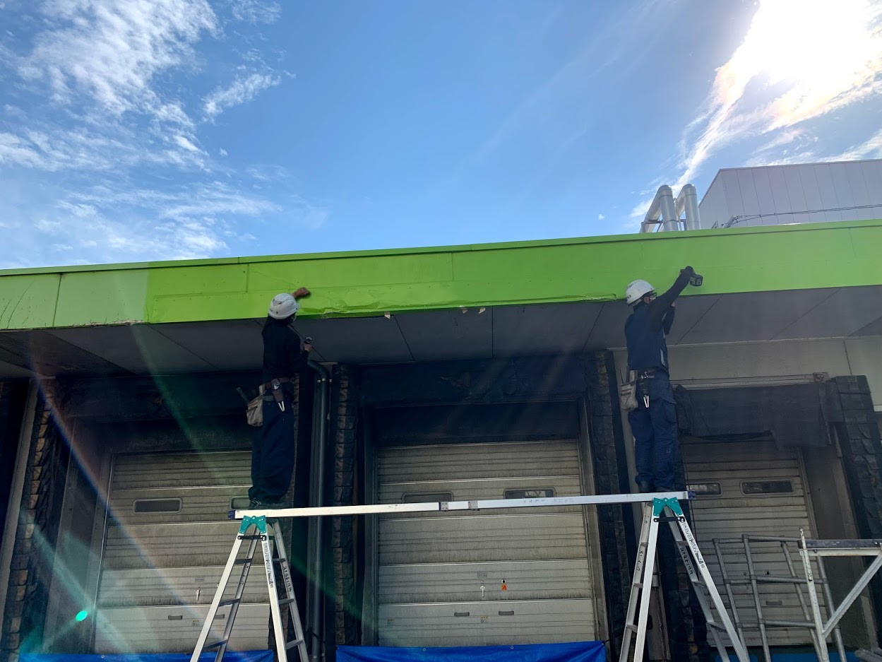 幕板パネルの修繕