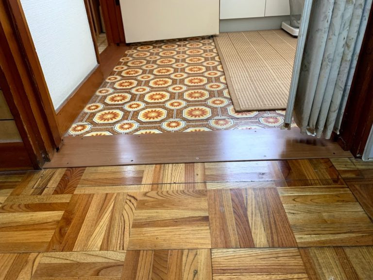 施工後　洗面所出入口