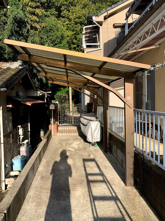 着工前　カーポート