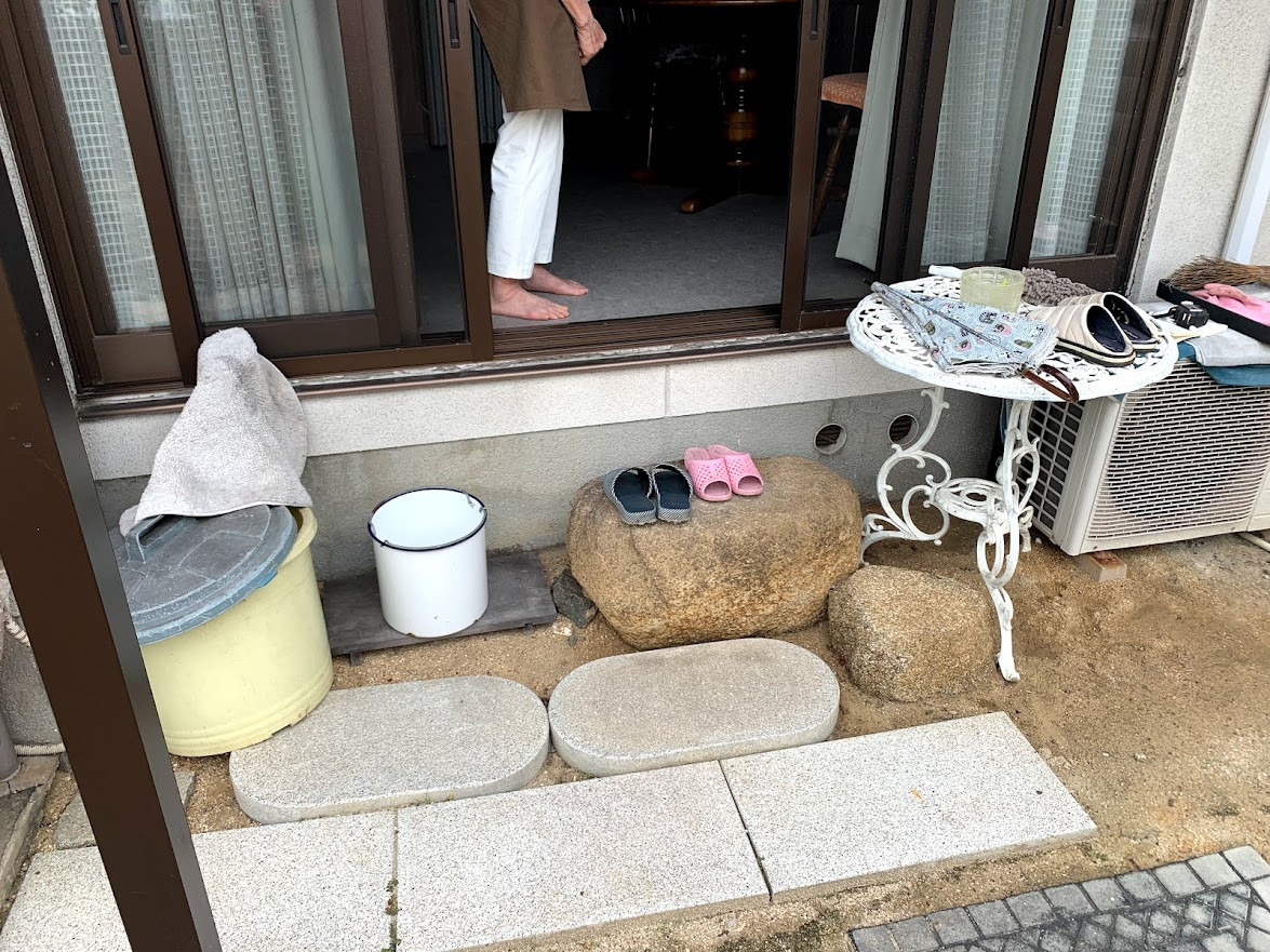 施工前　掃出し窓