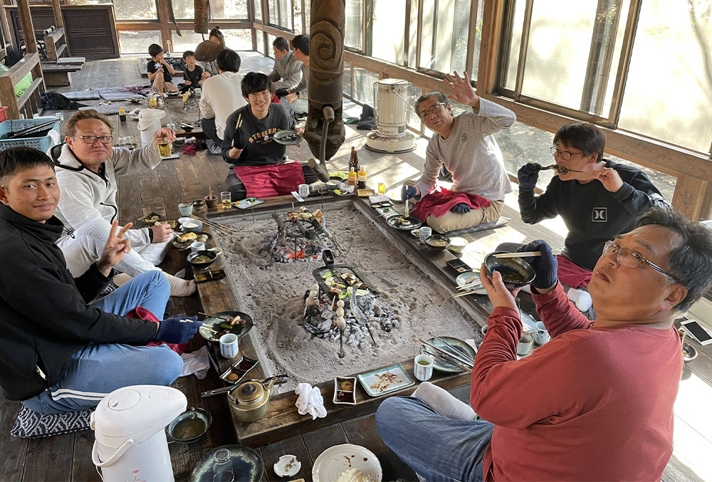仕事は真剣！オフは和気あいあいと！