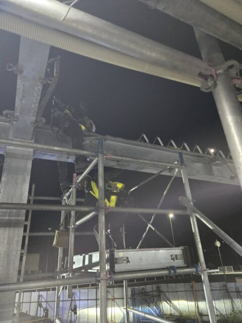 西条市西高屋　鉄骨建て方工事②