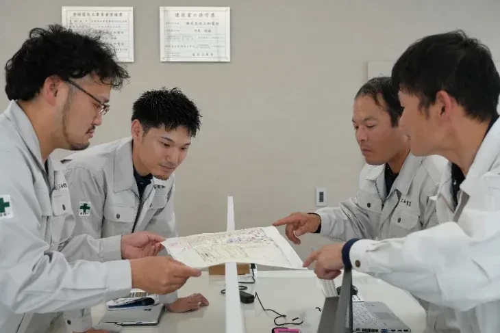 事務所での様子