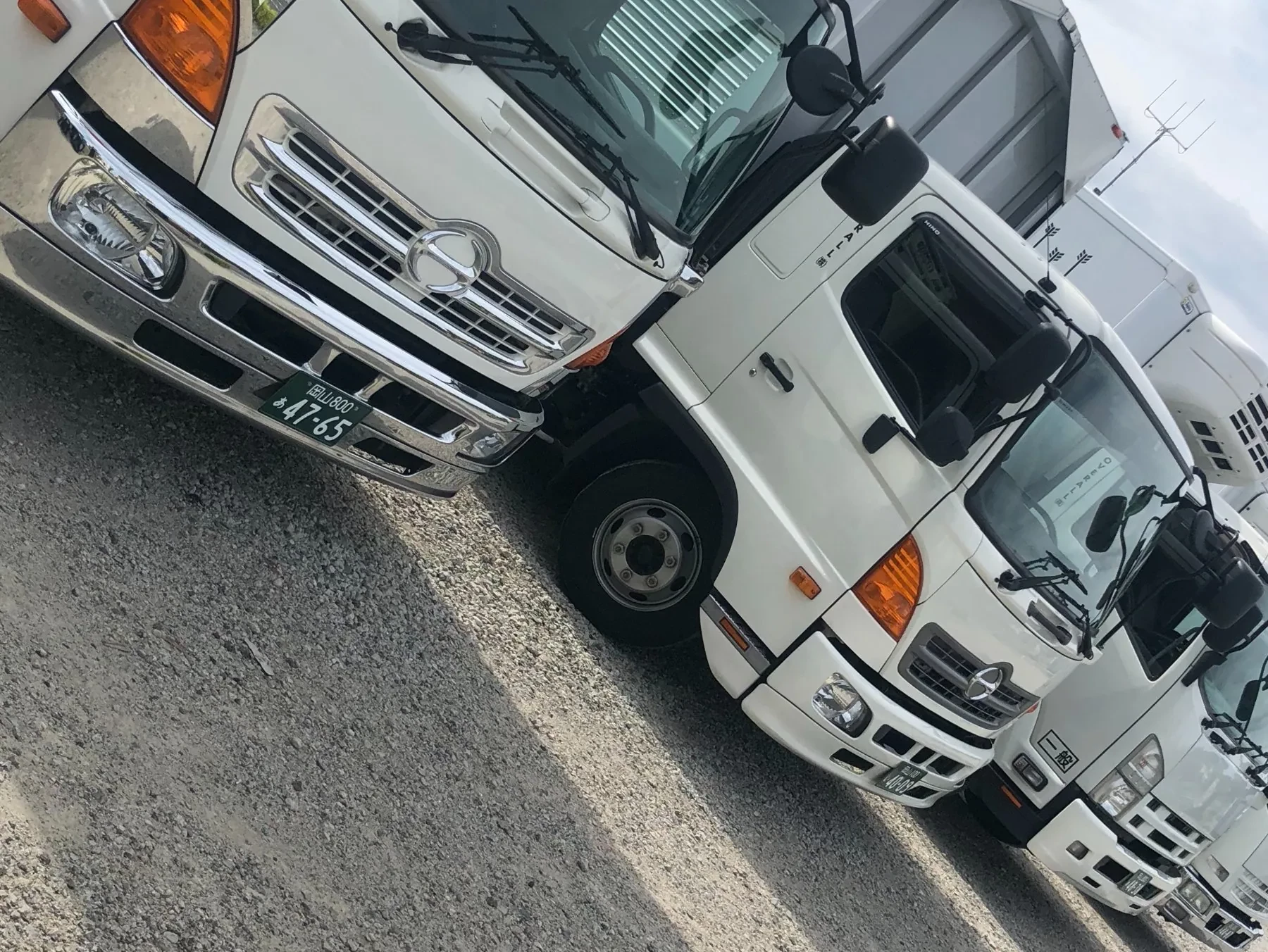 冷凍冷蔵車・パワーゲート作業