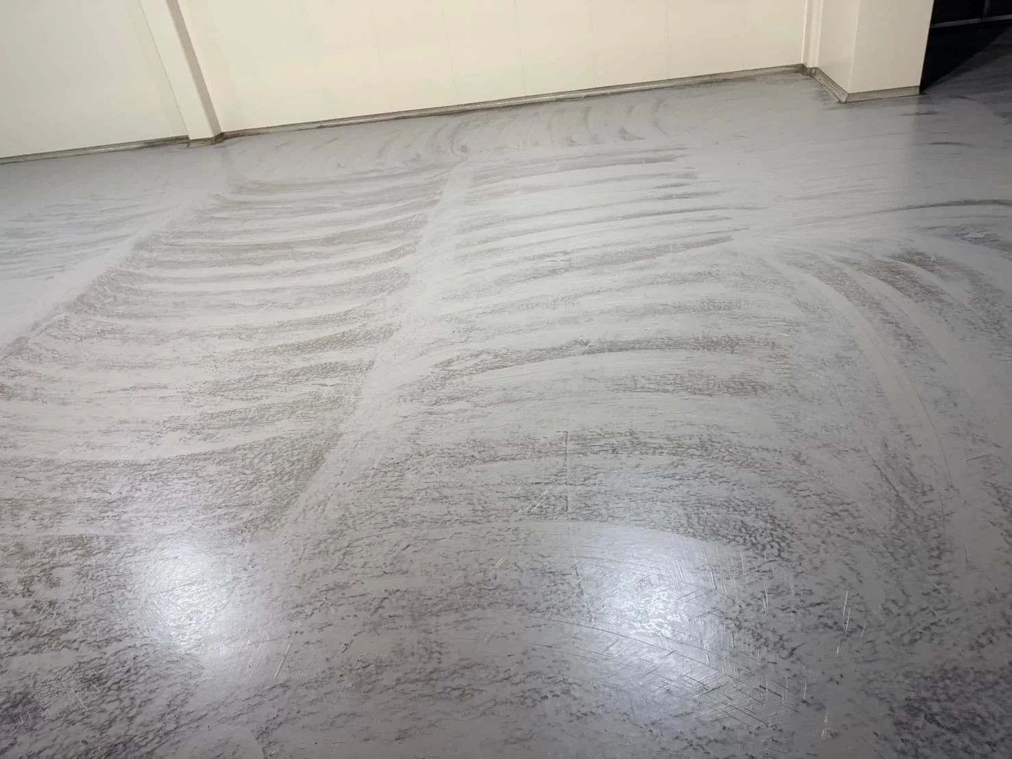 研磨して整えた下地