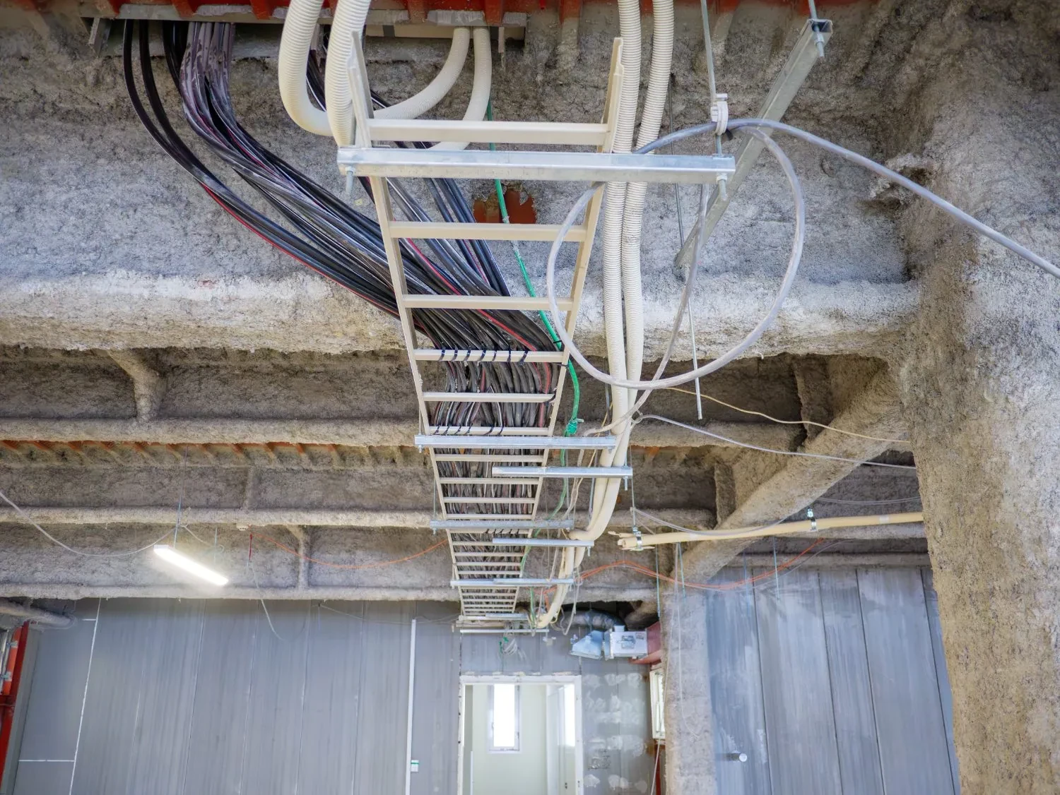 配線工事の写真