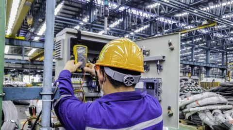 電気工事スタッフ