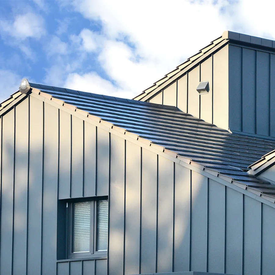 新潟市で太陽光パネルの雨漏り修理・建築板金は市嶋鈑金工業|求人