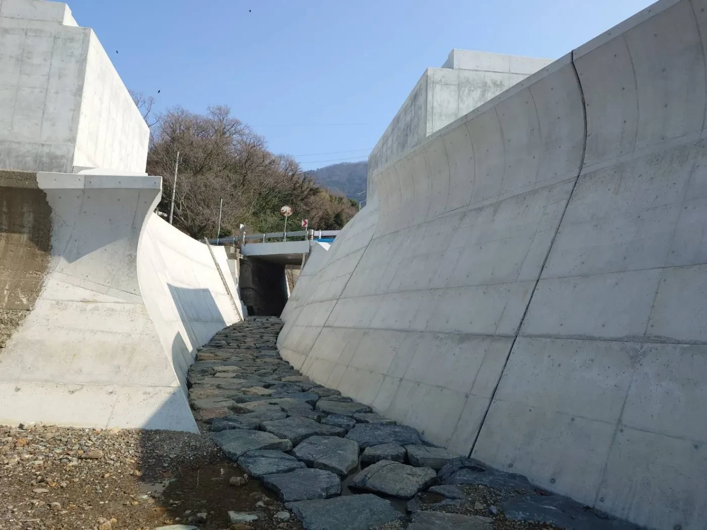 施工中の現場全景