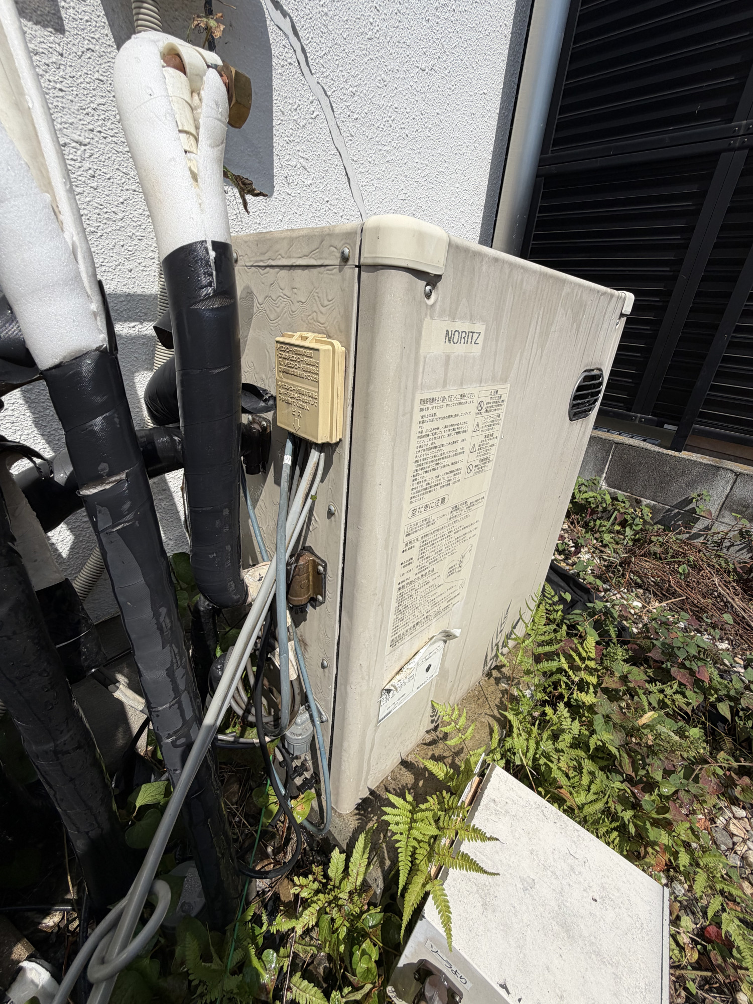 飯能市笠縫　水道トラブル　給湯器交換工事