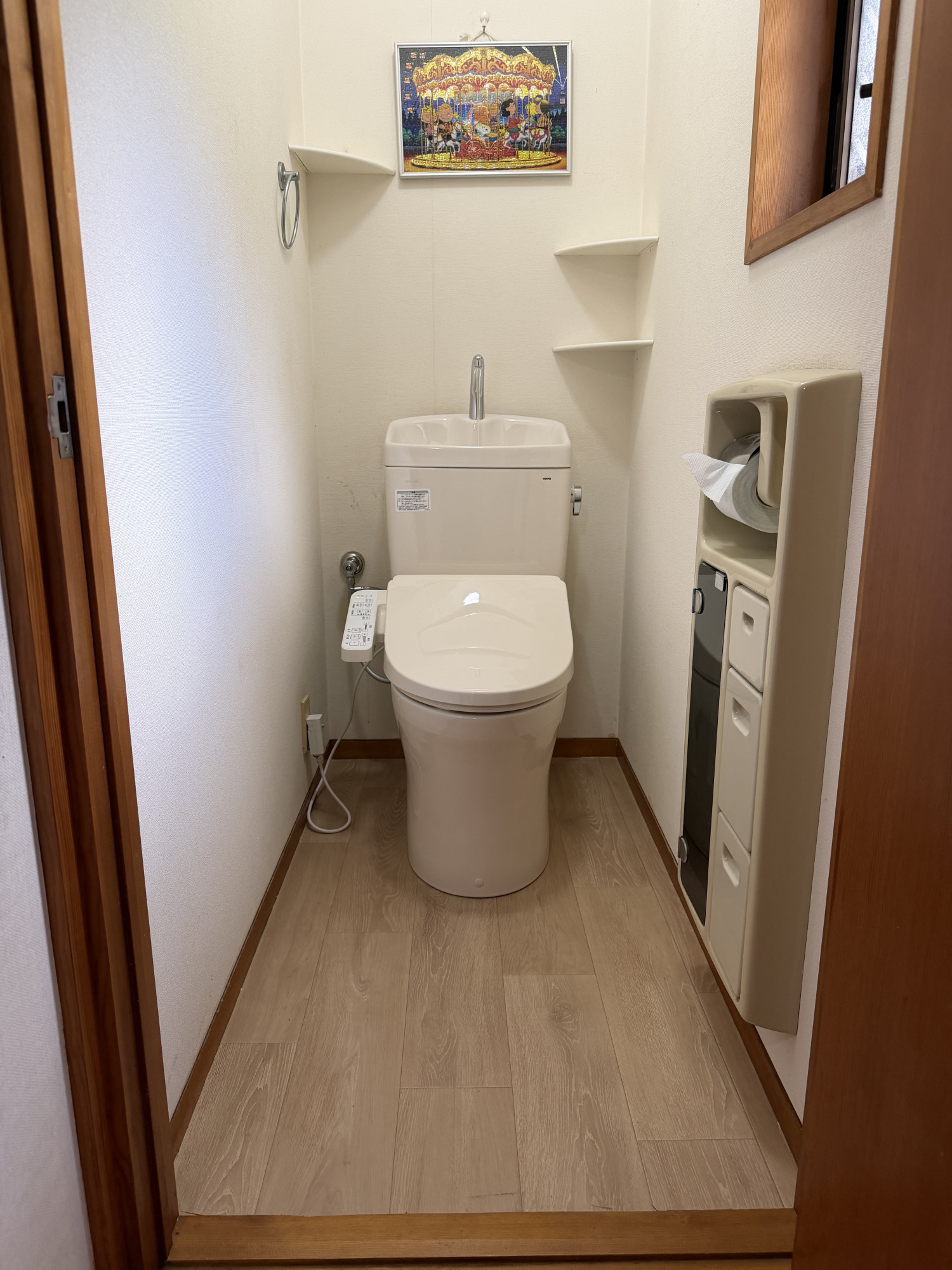 飯能市原市場　水道トラブル　トイレ交換　洗面水栓交換