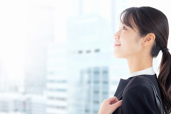 女性