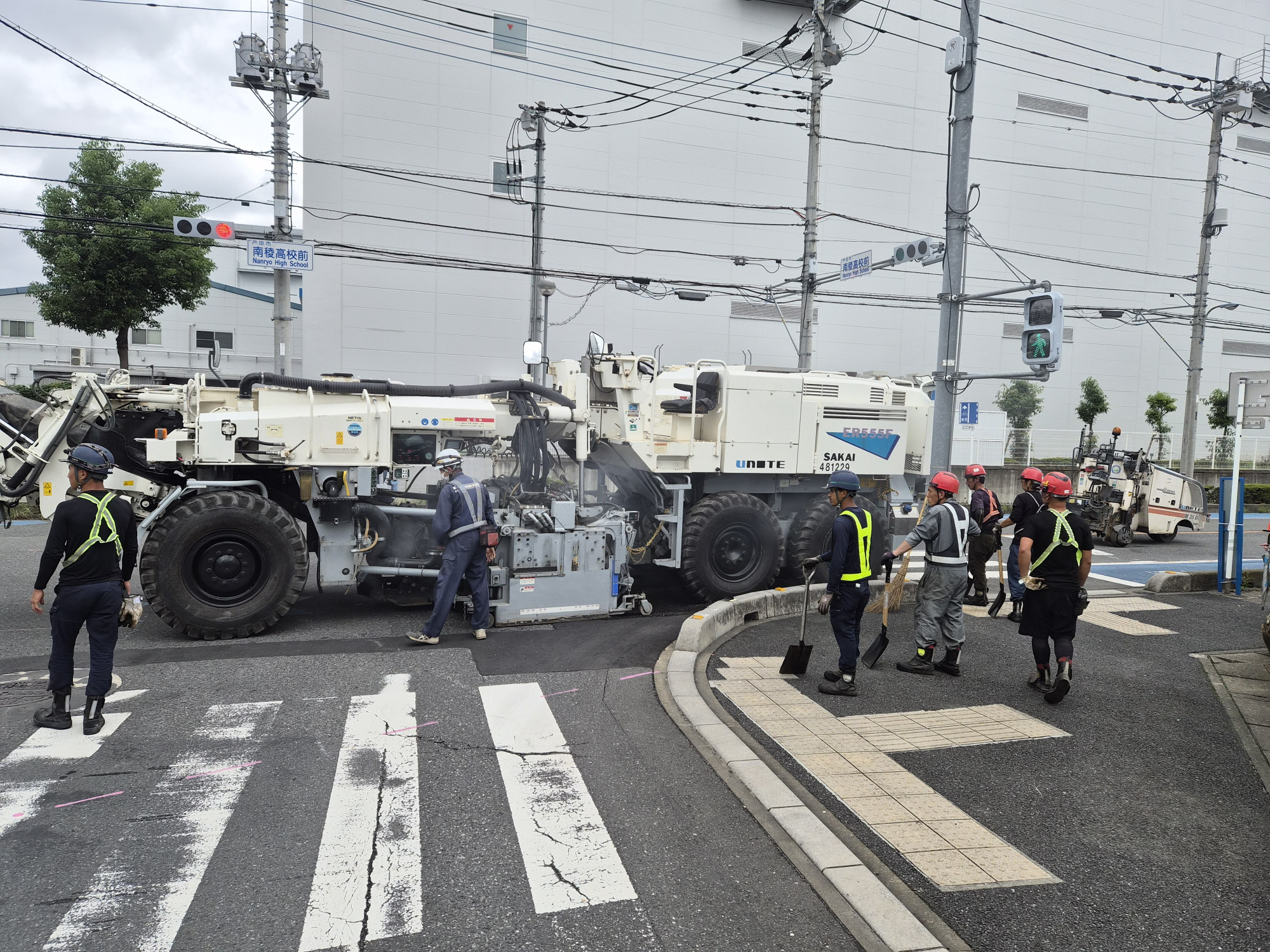 戸田市笹目切削オーバーレイ