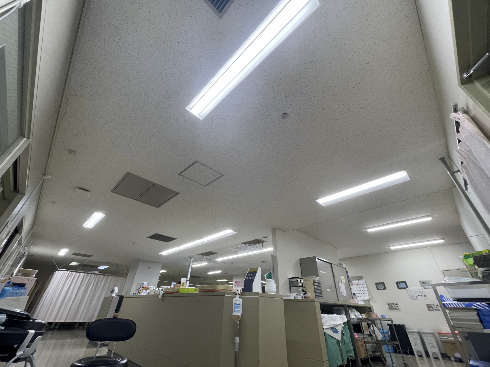 新宿のある病院の照明LED化工事